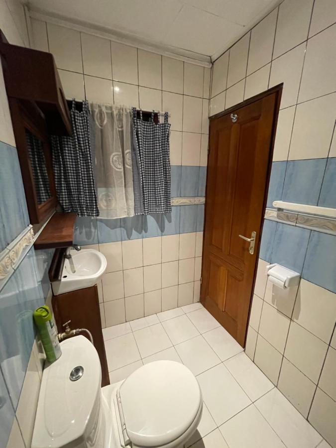 Homestay Studio Яунде Экстерьер фото